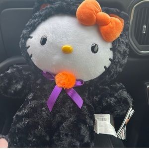 Hello kitty halloween greeter
